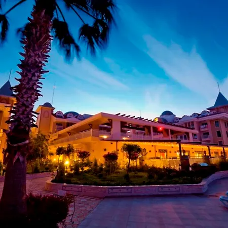 Star Resort Side